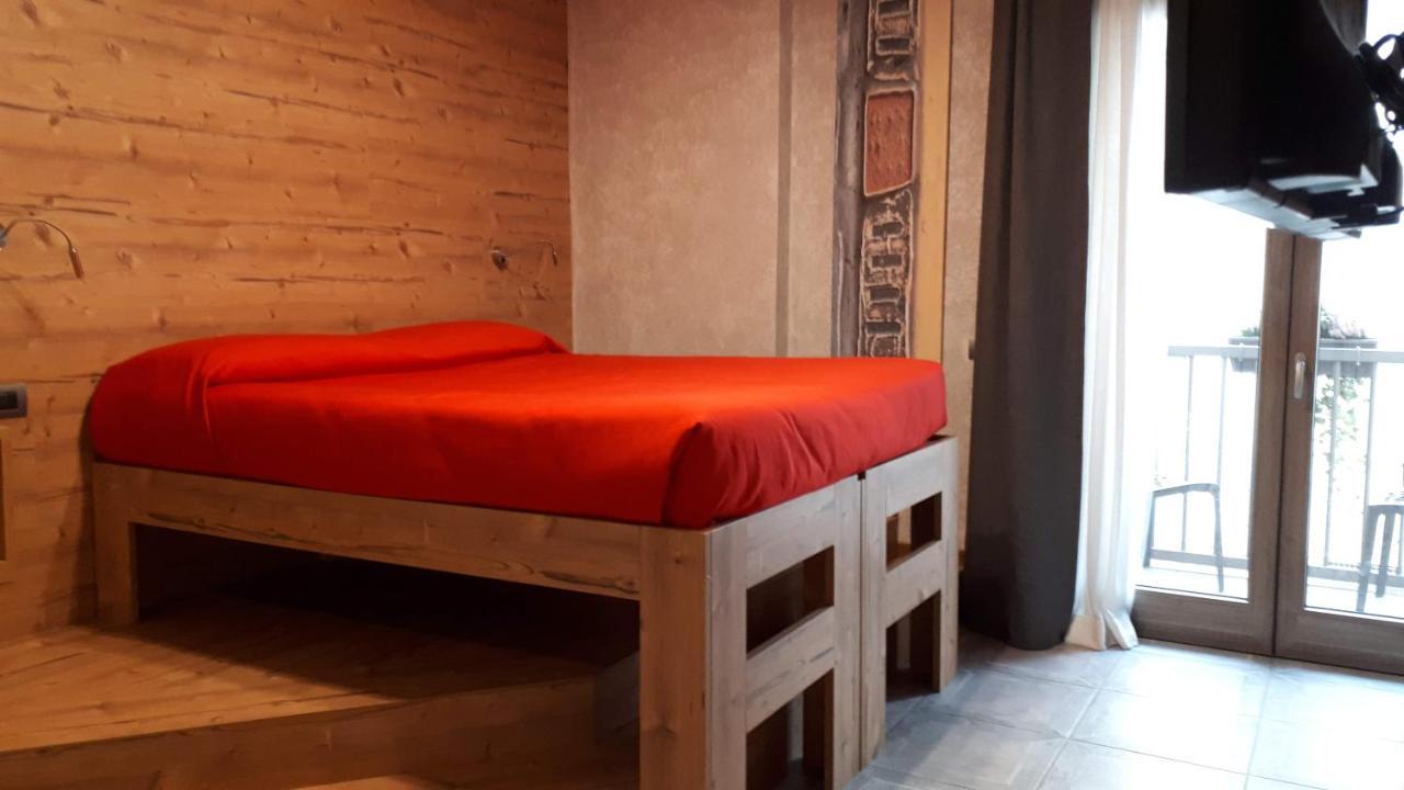 Hotel Bed & , Corte Rossa -1 Min Walk To Bernina Express