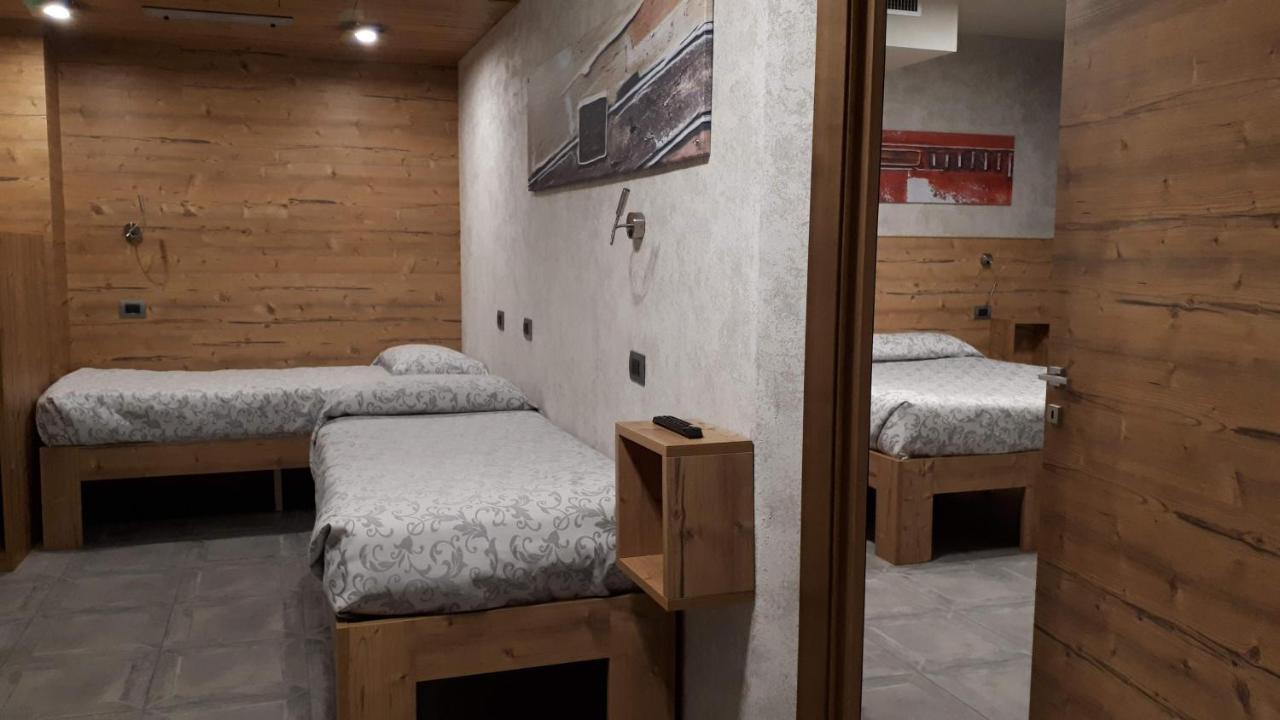 Bed & , Corte Rossa -1 Min Walk To Bernina Express Hotel 2*