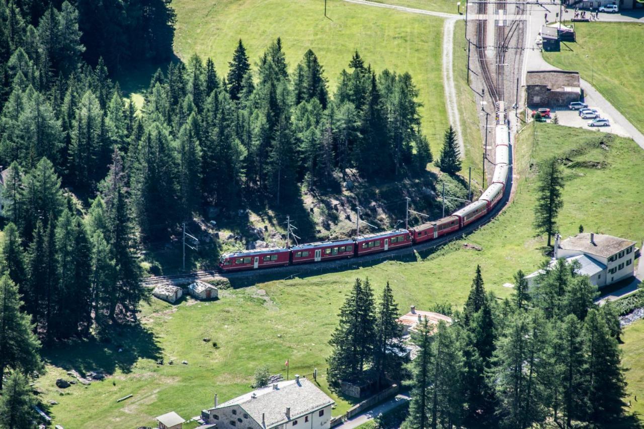 Bed & , Corte Rossa -1 Min Walk To Bernina Express Tirano
