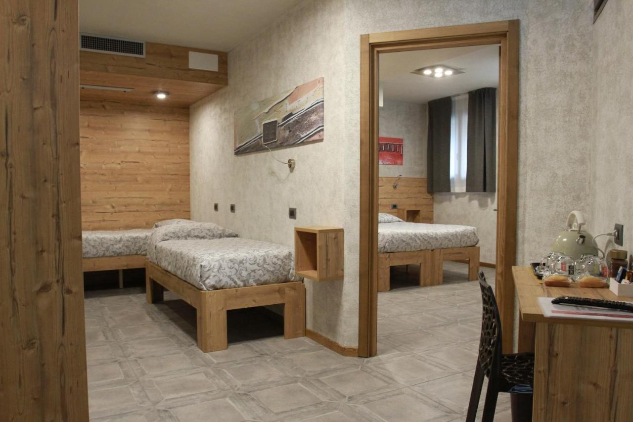 Hotel Bed & , Corte Rossa -1 Min Walk To Bernina Express Tirano