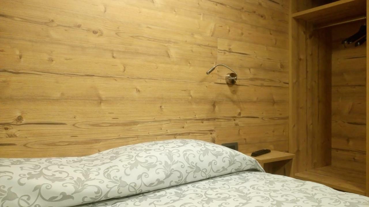 Bed & , Corte Rossa -1 Min Walk To Bernina Express 2*